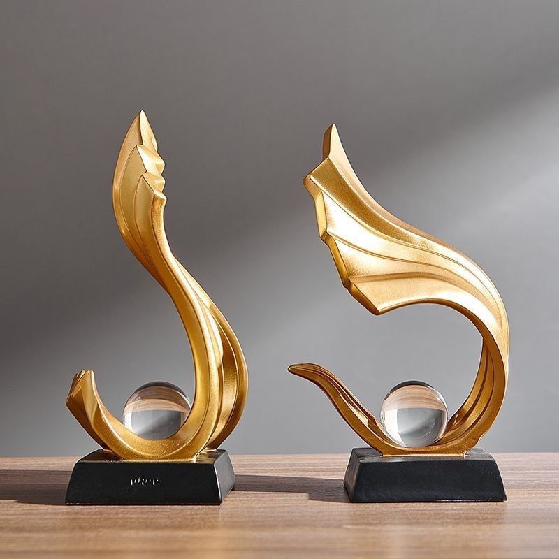 Crystal Ball Resin Sculpture F - Home Office Furniture Sets 评论和价格